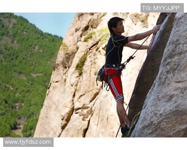 攀岩心理素质探讨:北京攀岩队如何应对挑战与压力 攀岩心理素质探讨:北京攀岩队如何应对挑战与压力