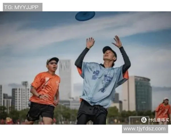 西安飞盘队配合引发热议球迷对战术和默契的不同看法 西安飞盘队配合引发热议球迷对战术和默契的不同看法